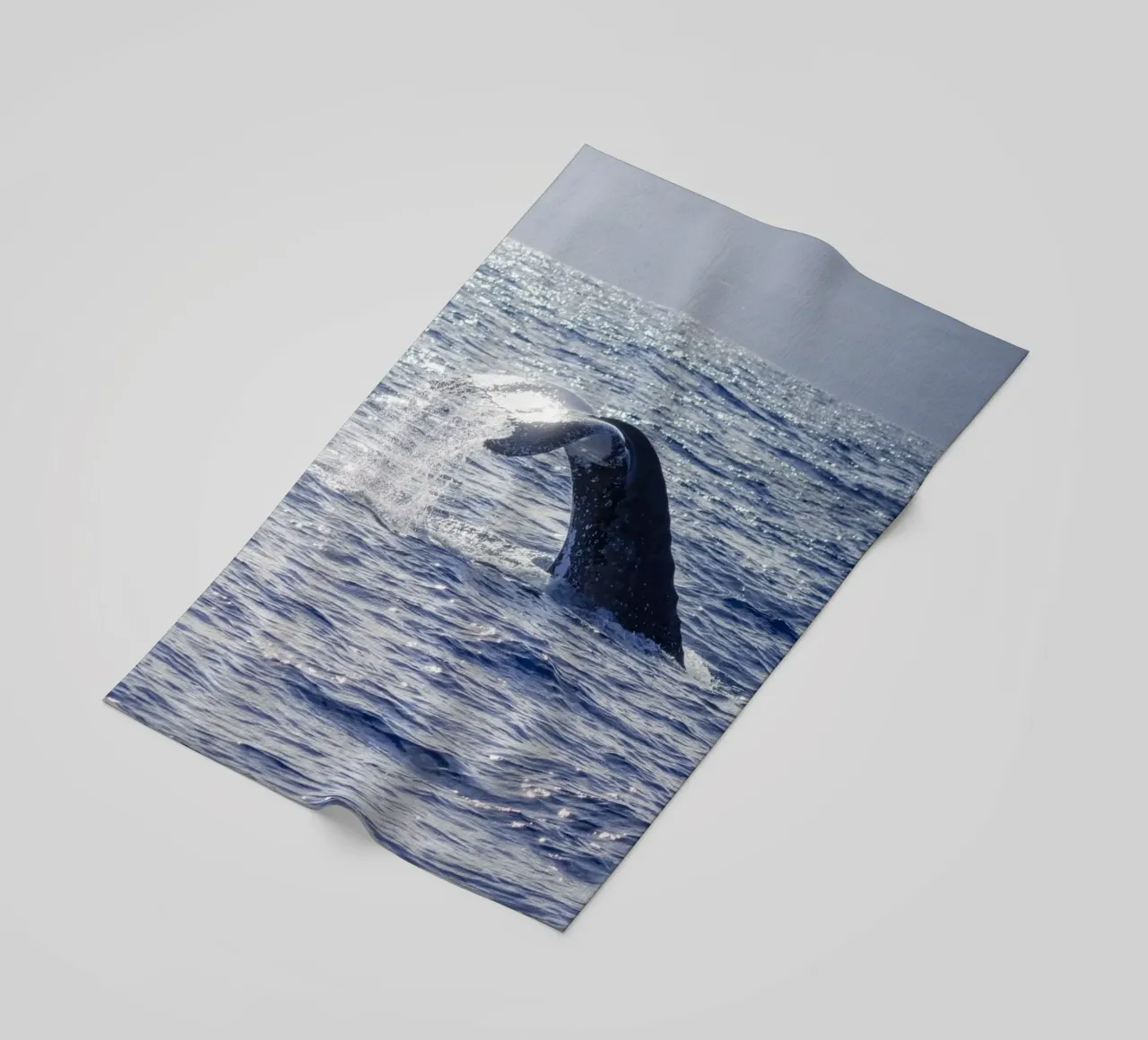 L'immersione delle balene 1 telo mare da Léa Lefebvre Photography