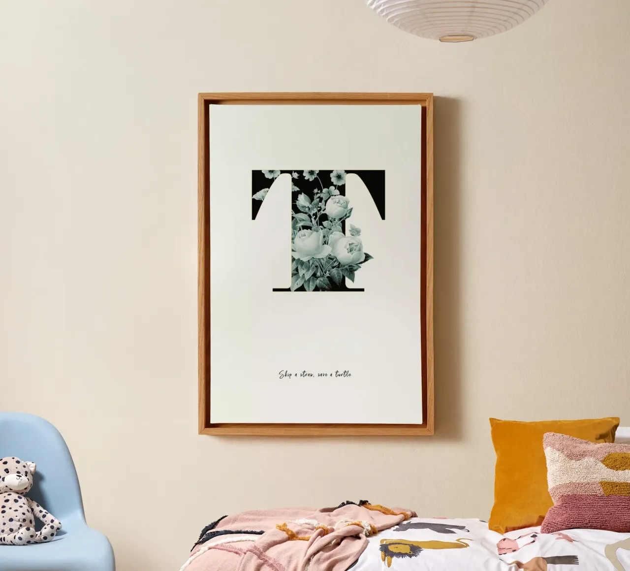 Flower Alphabet - T canvas met Baklijst van Froilein Juno