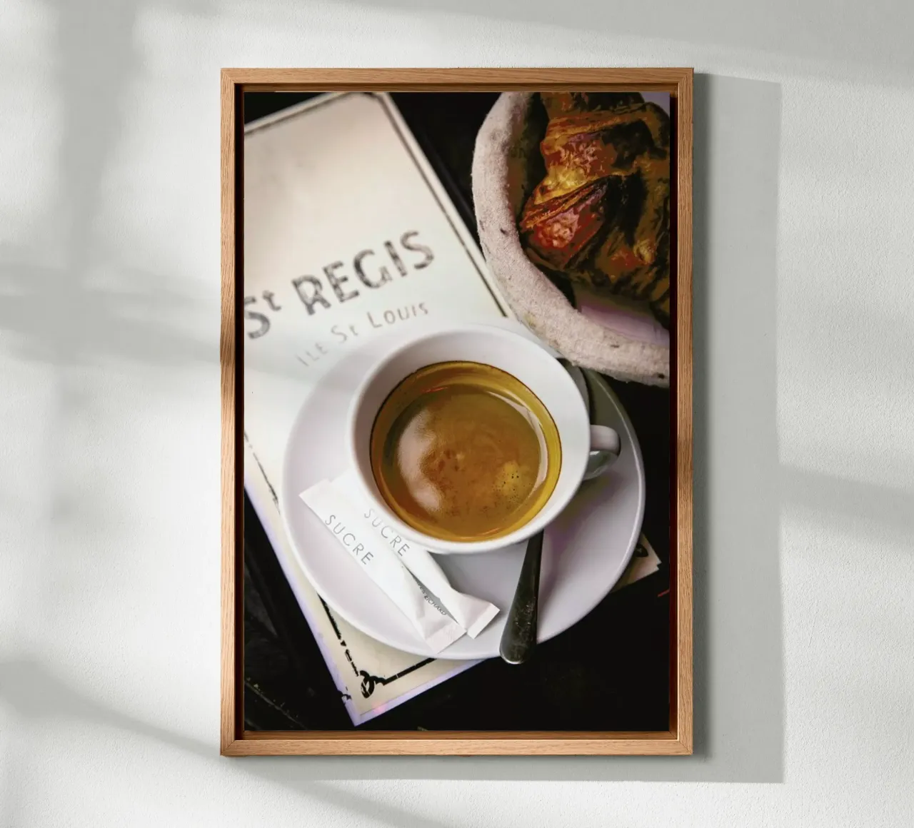 Café tela con Cornice a cassetta da Magdalena Martin Photography