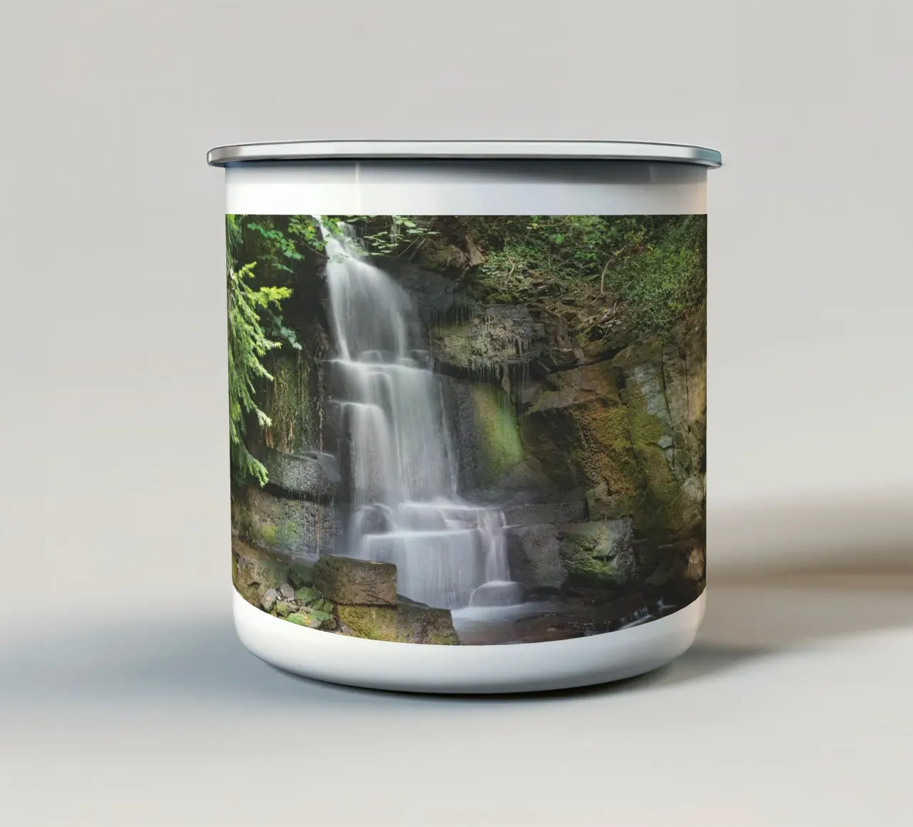 Harmby Falls tazza in smalto da Dave Hare Photography