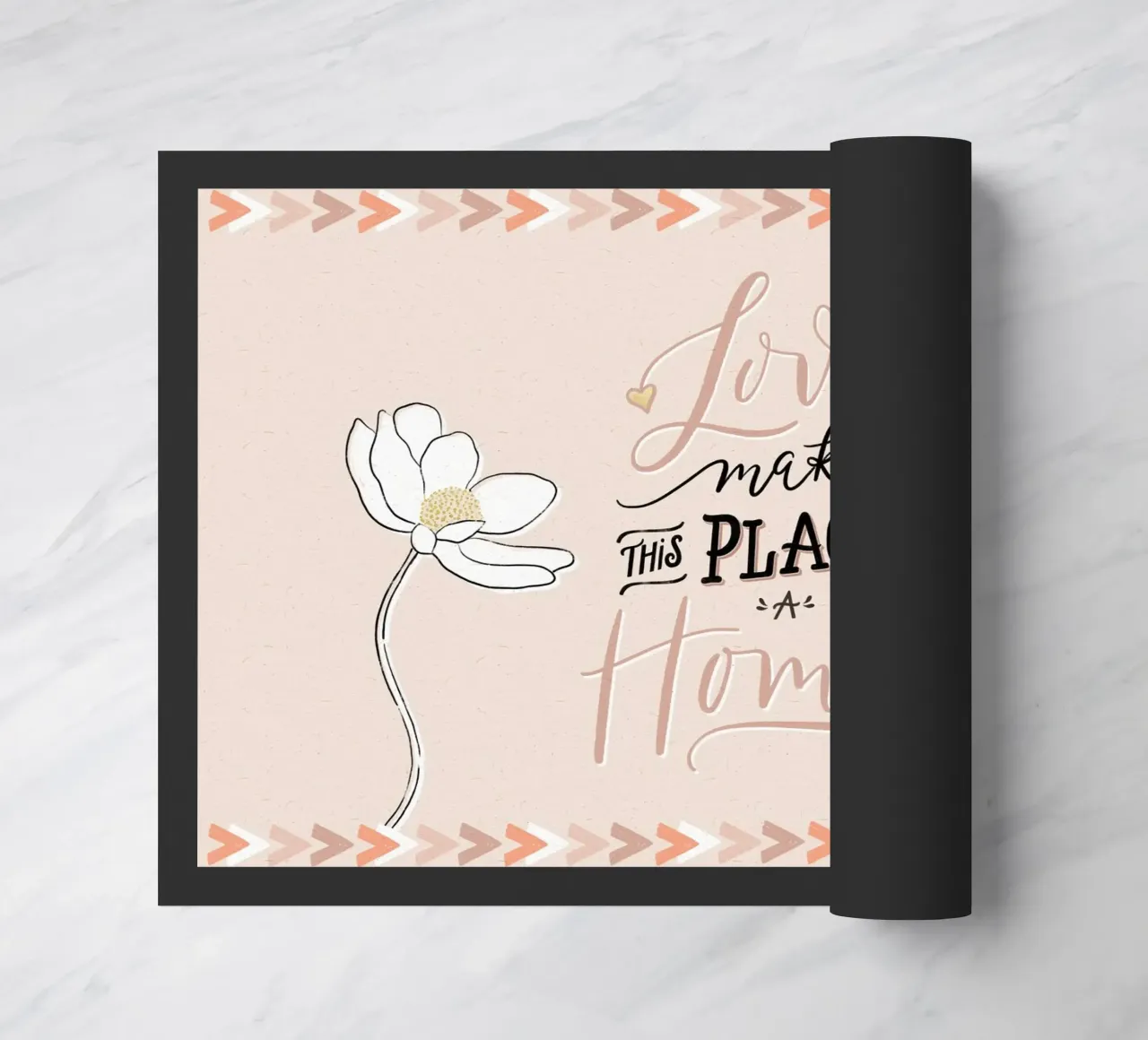 El amor hace de este lugar un hogar. Zitat. Letras a mano. felpudo de CalliLetters