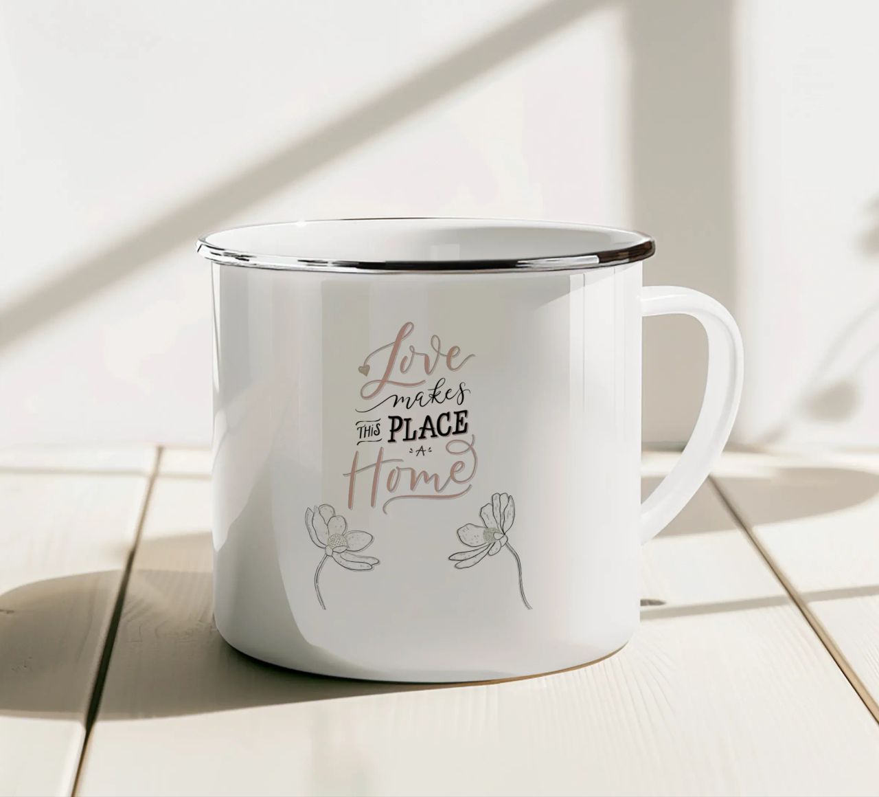 L'amore rende questo posto una casa. Zitat. Scrittura a mano. tazza in smalto da CalliLetters