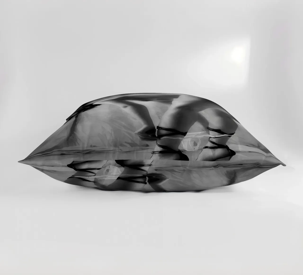 Kristin Undressing cuscino da Dave Hare Photography