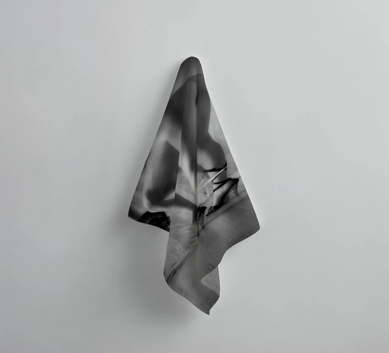 Kristin Undressing asciugamano da bagno da Dave Hare Photography