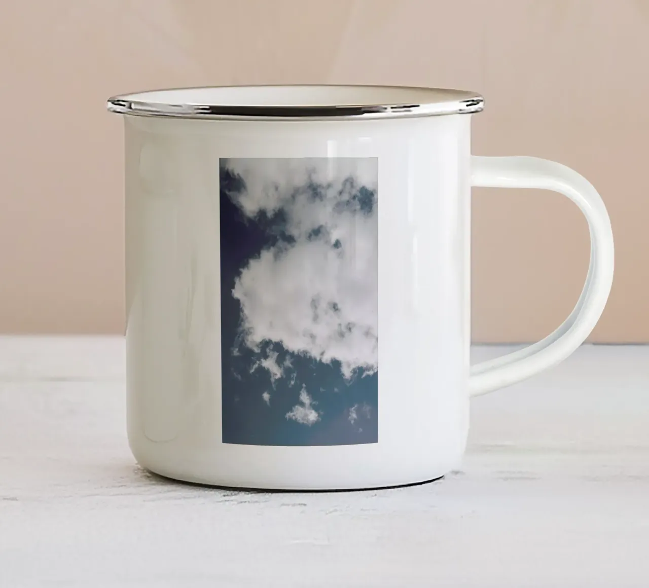 Fly High in the Sky tazza in smalto da Studio Nahili