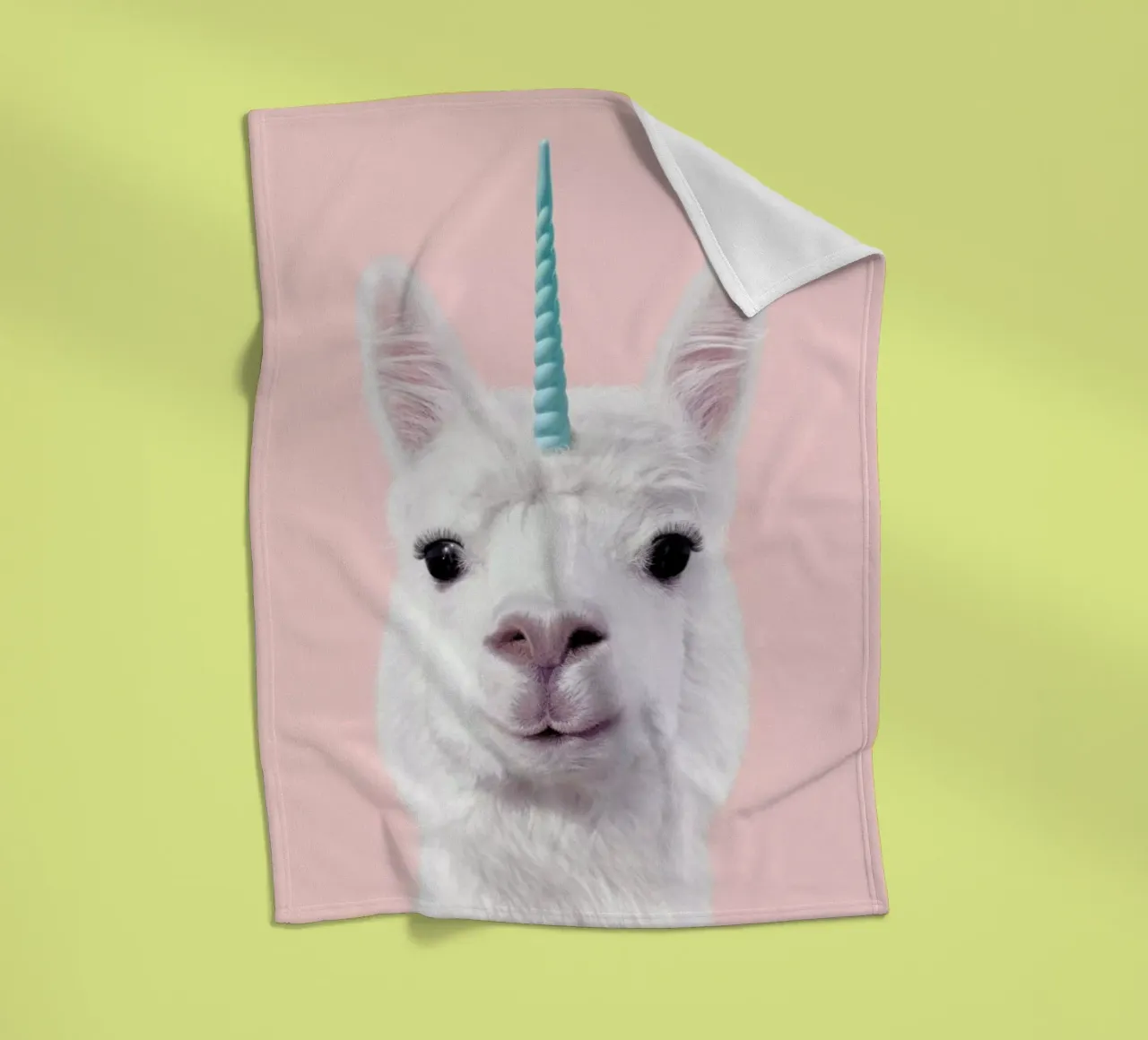 Alpaca Unicorn coperta in pile da Paul Fuentes Design