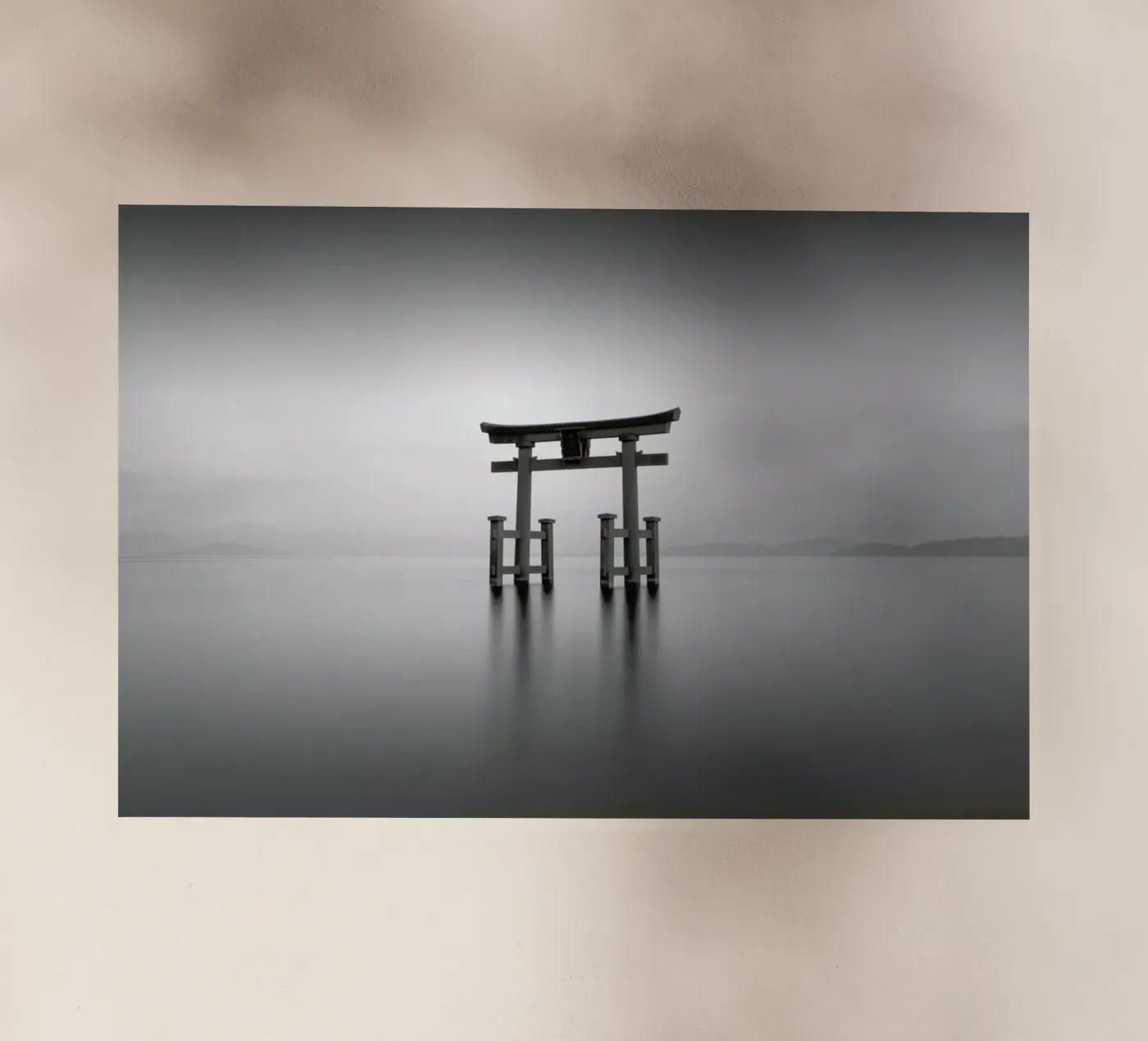 Torii Study III pellicola backlit da Michael J. Reibert