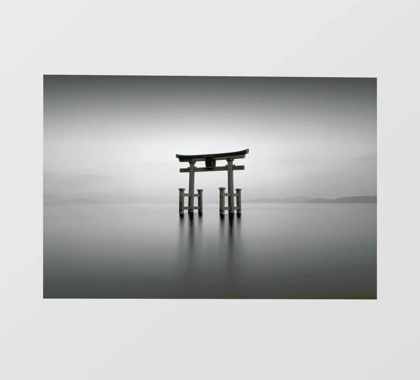 Torii Study III pellicola backlit da Michael J. Reibert