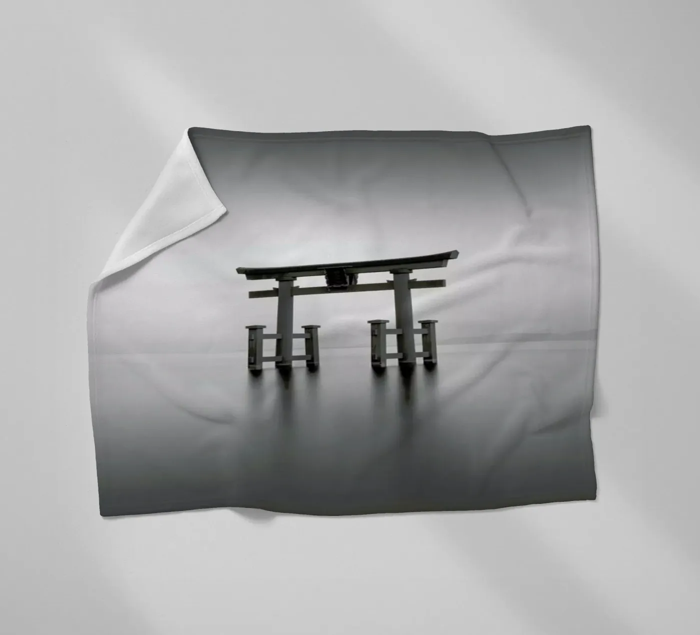 Torii Study III Fleecedecke von Michael J. Reibert