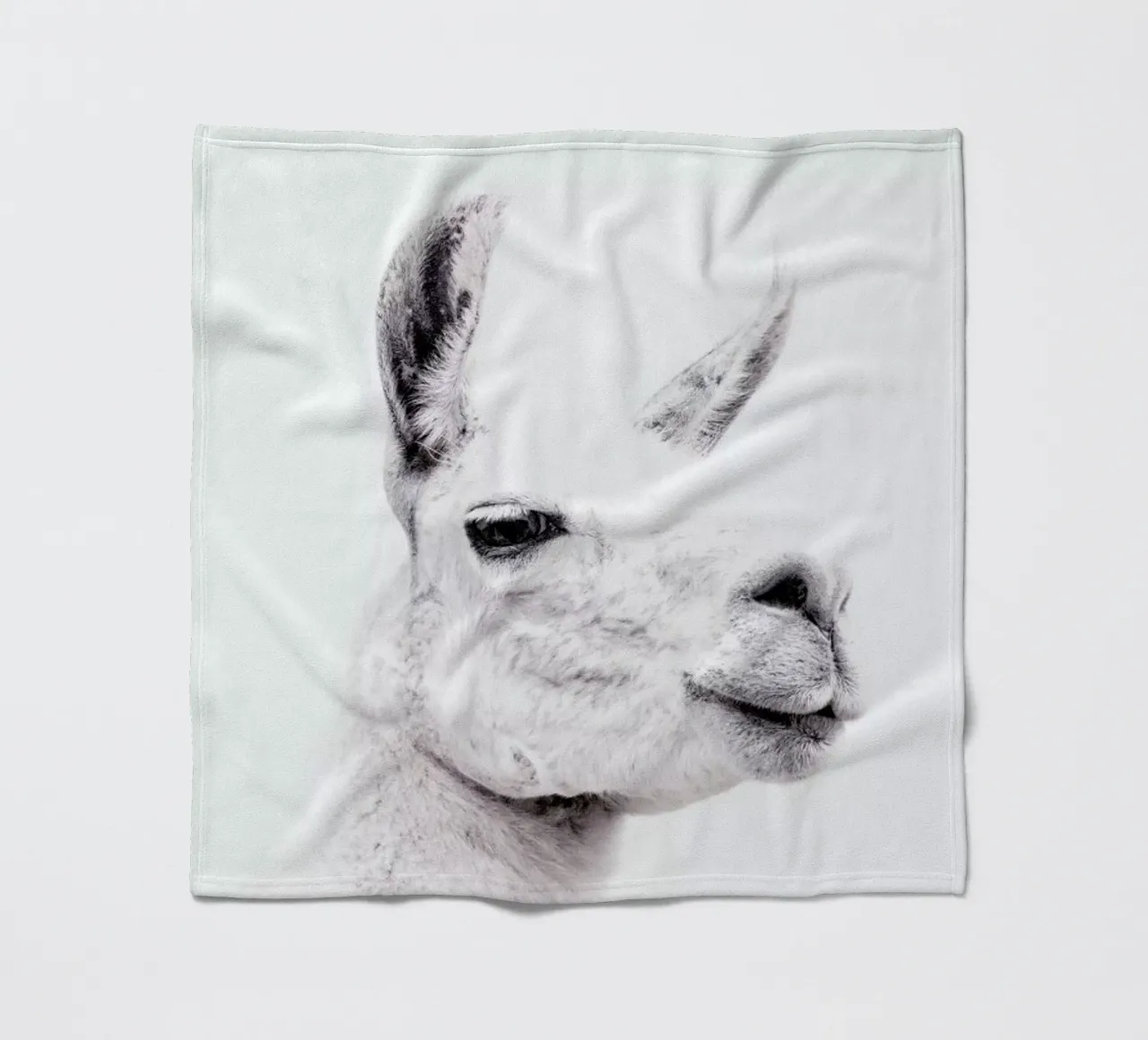 Fiamma II coperta in pile da Victoria Frost