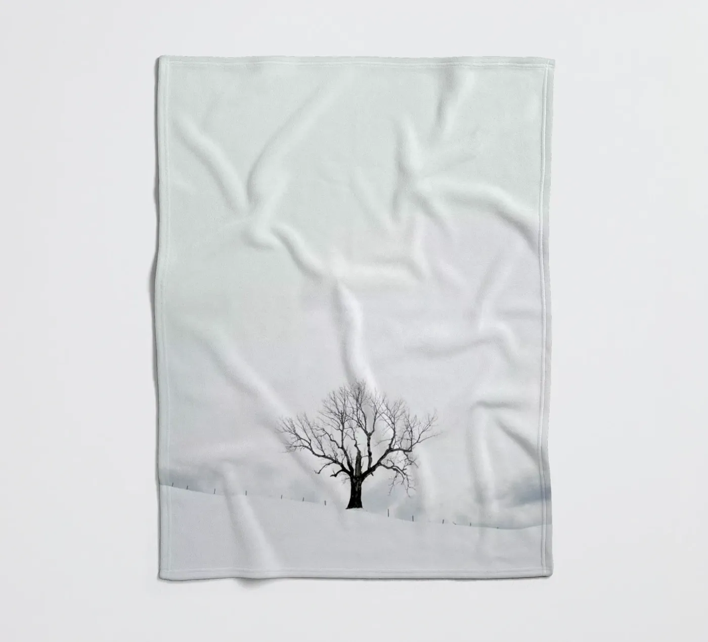 Winter Tree coperta in pile da XOXO Arte