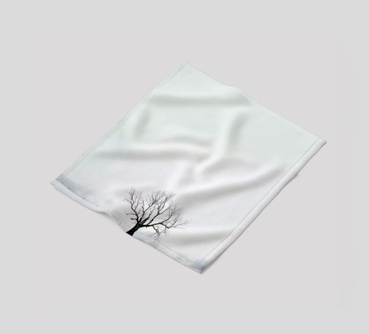 Winter Tree coperta in pile da XOXO Arte