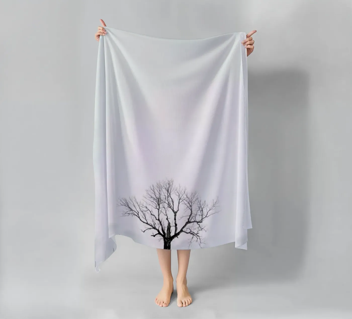 Winter Tree strandhanddoek van XOXO Arte