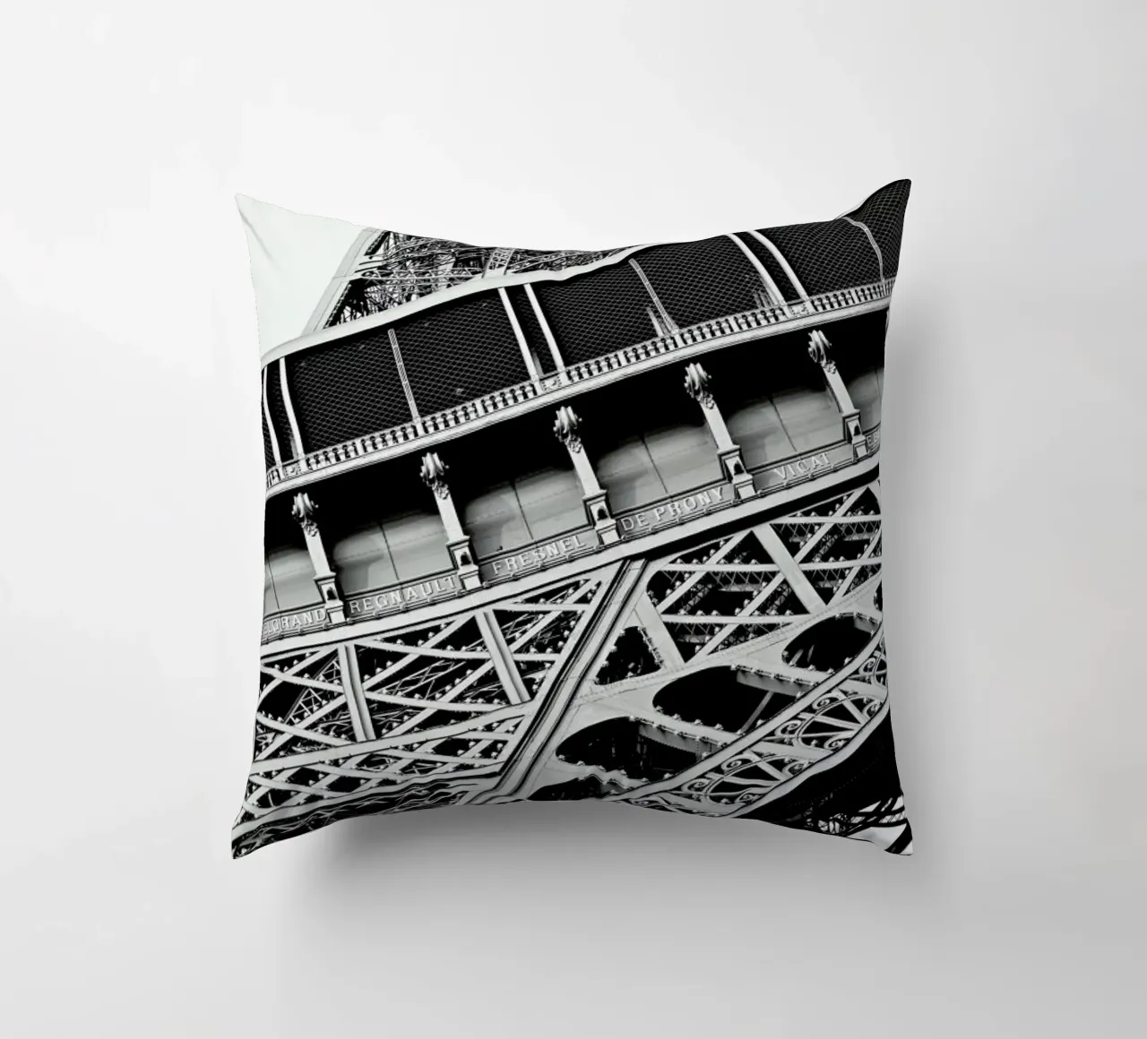 Gustave Eiffel Kissen von Magdalena Martin Photography