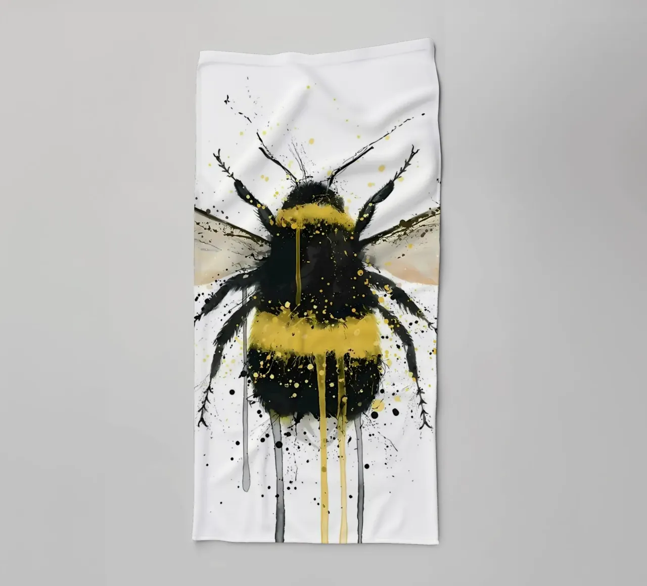 Bumblebee towel by Nami