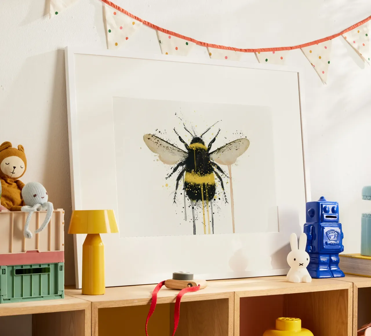 Bumblebee poster by Nami