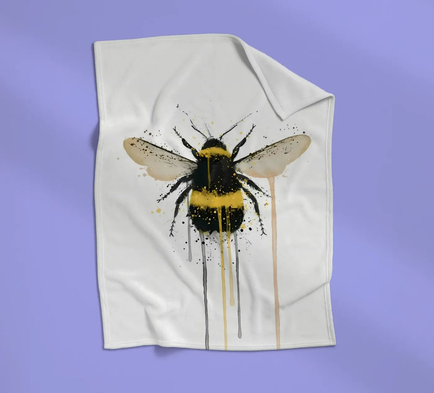Bumblebee fleece blanket by Nami