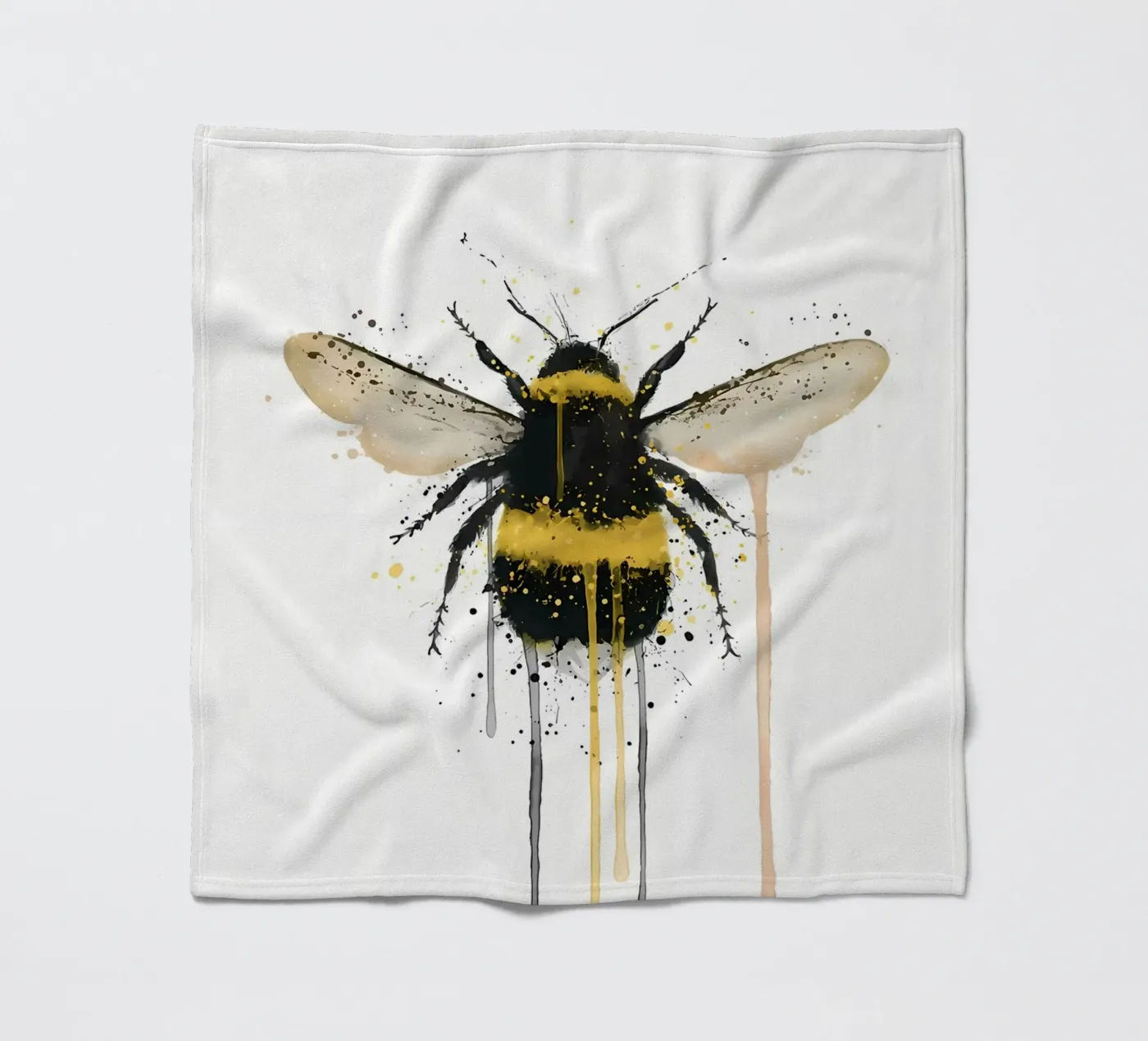 Bumblebee fleece blanket by Nami