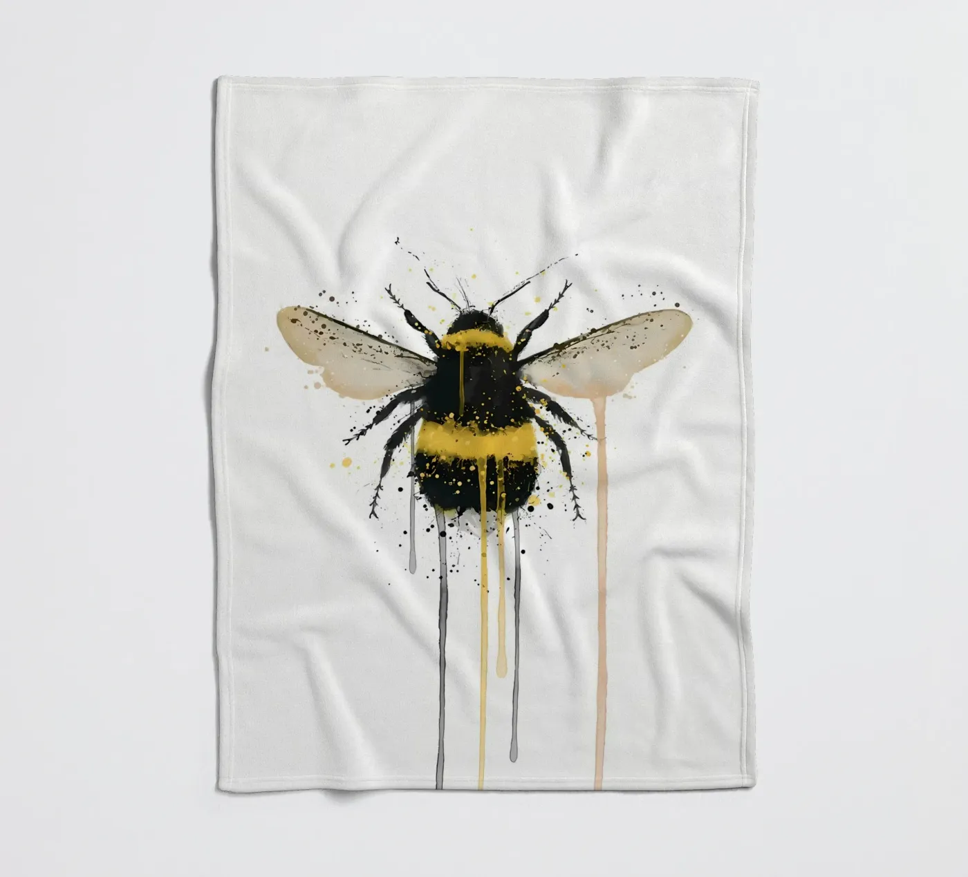 Bumblebee fleece blanket by Nami