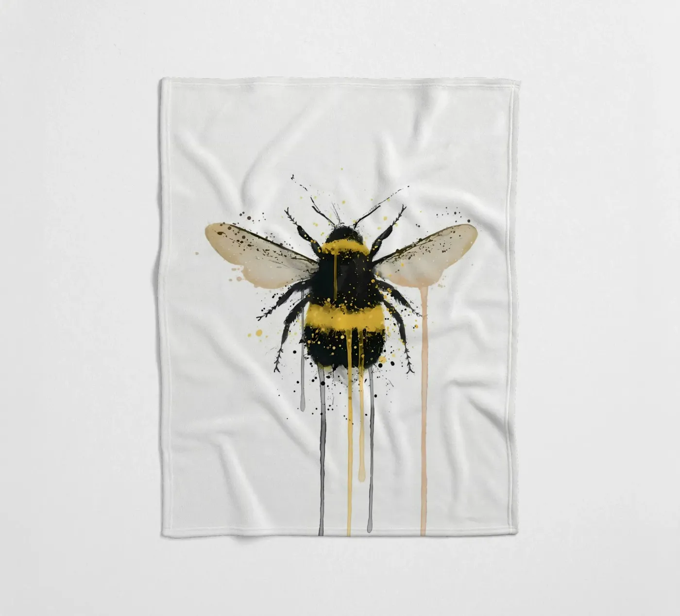 Bumblebee fleece blanket by Nami