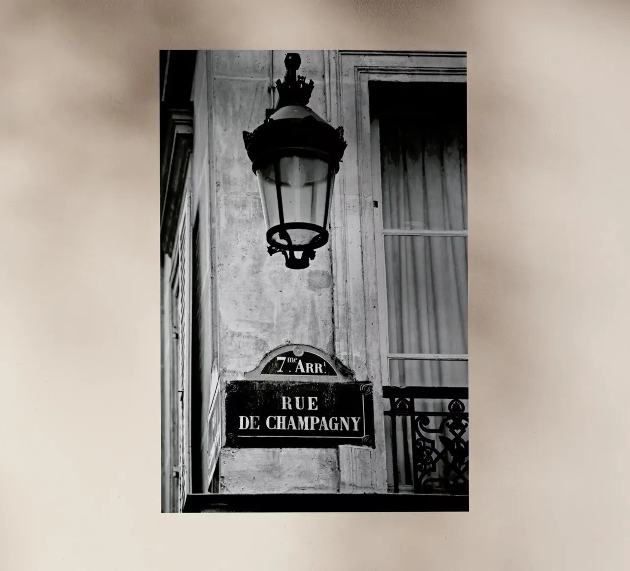 Rue de Champagny pellicola backlit da Magdalena Martin Photography