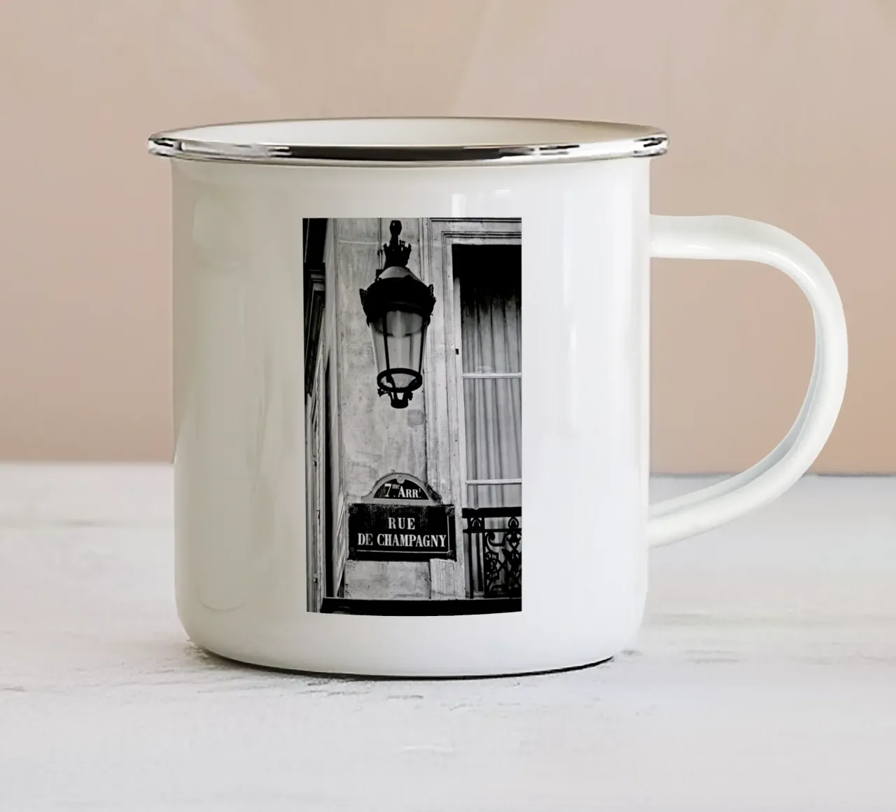 Rue de Champagny tazza in smalto da Magdalena Martin Photography