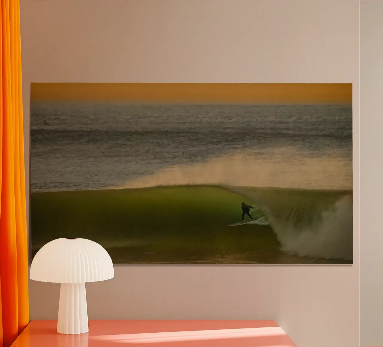 Golden Glide - fotografia retro di surf al tramonto sulla costa poster con telaio in legno da Barefoot Visuals