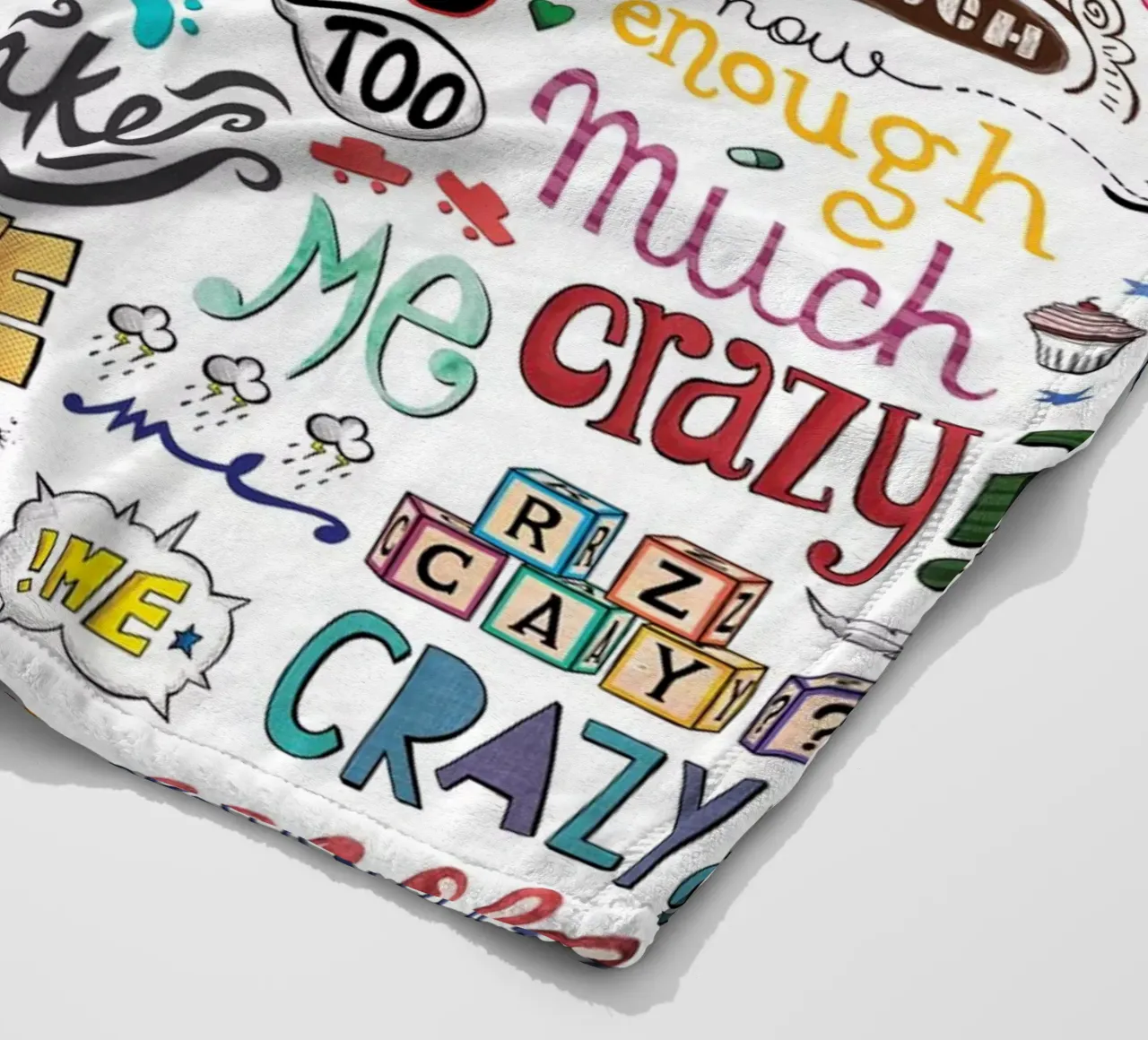 Crazy coperta in pile da Nour Tohme