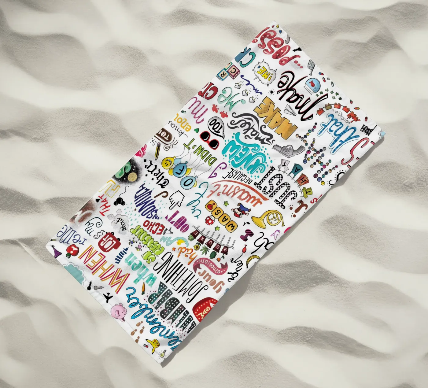 Crazy Strandtuch von Nour Tohme