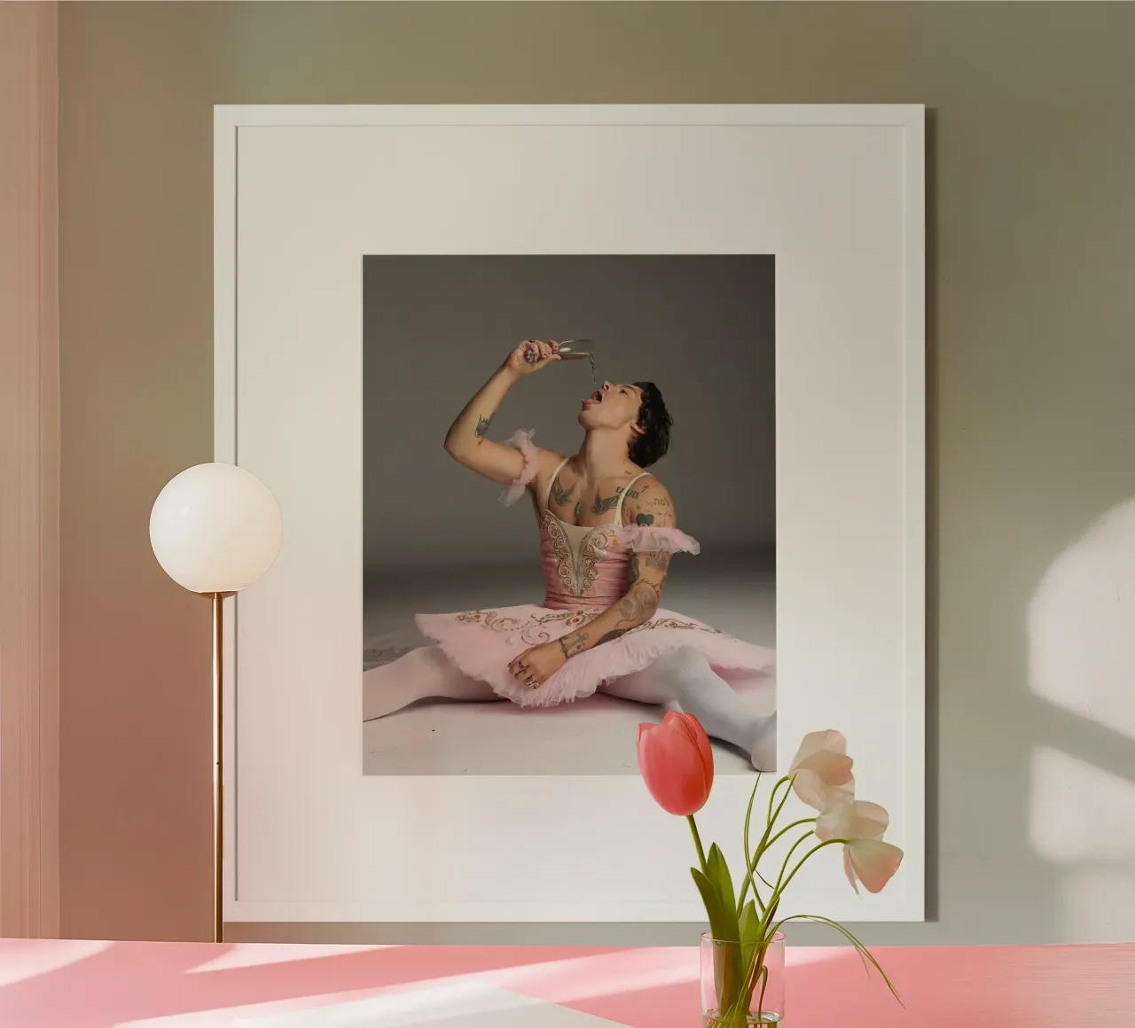 Magazine Cover By Vogue x Harry Styles poster con telaio in plastica da Retro Store