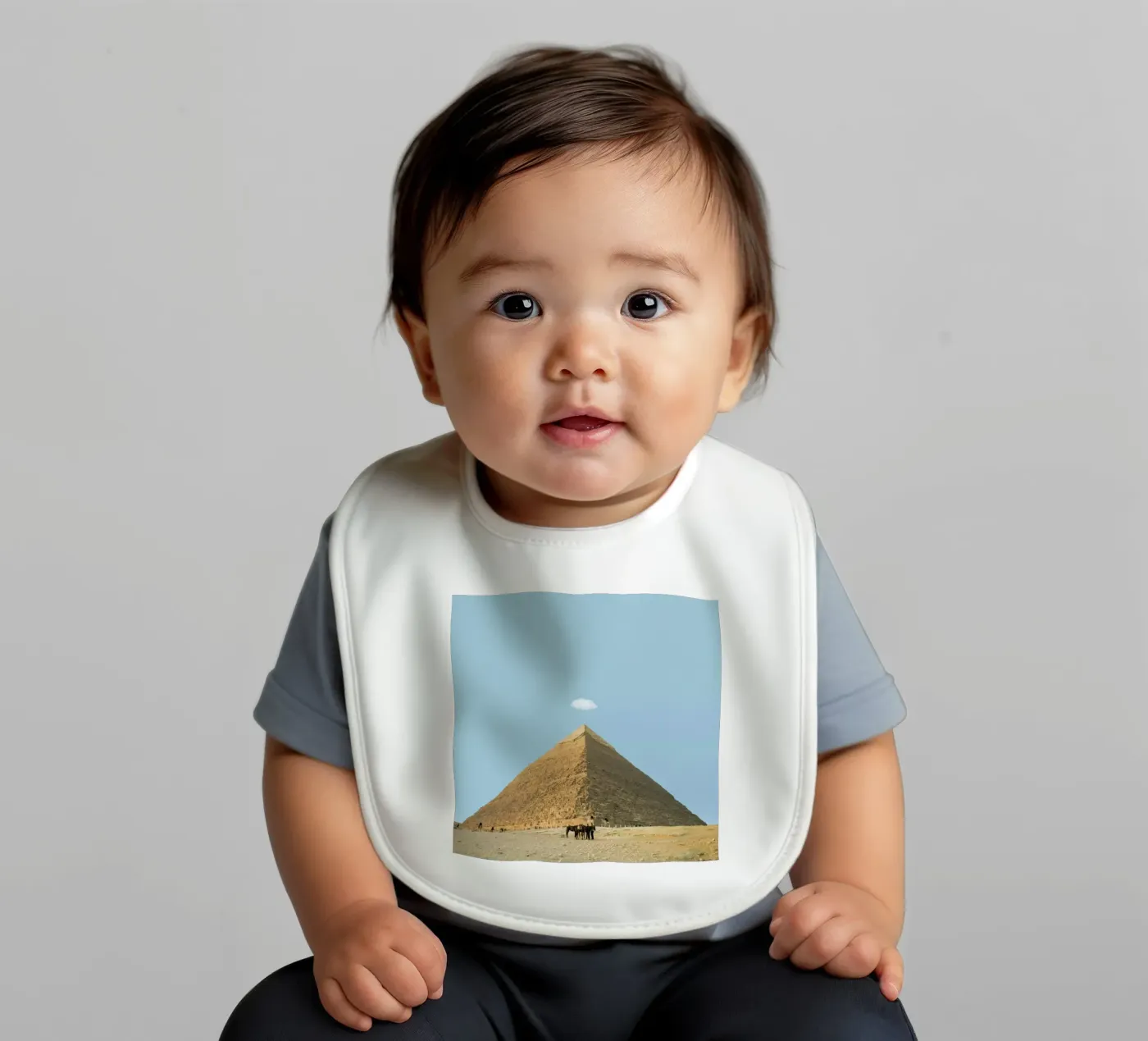 Cloud Eye bavaglino da Rafael Burato