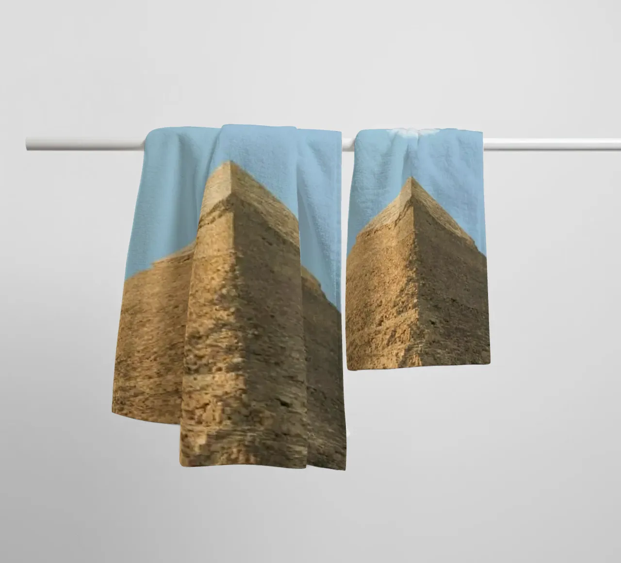 Cloud Eye badhanddoek van Rafael Burato