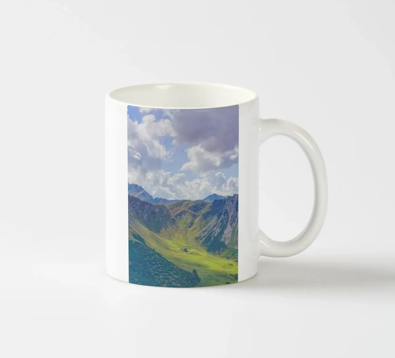 Summer Slope tazza in ceramica da Nur Mut