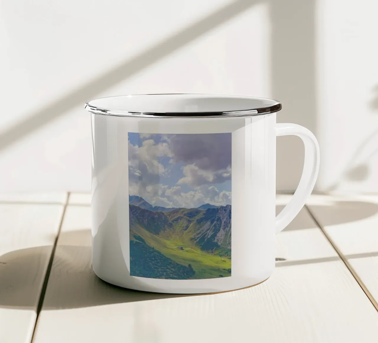 Summer Slope tazza in smalto da Nur Mut