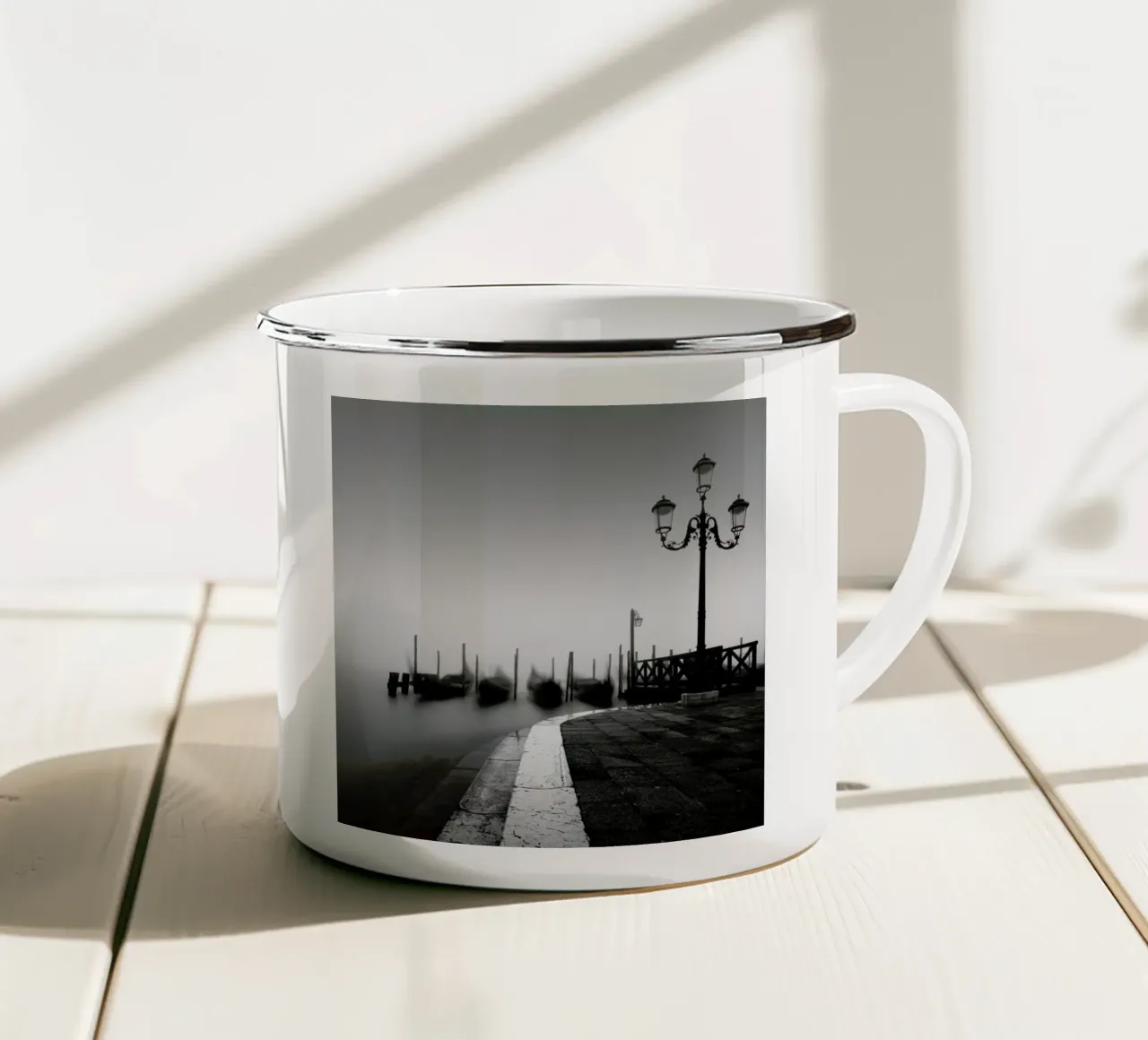 Gondola Study 1 tazza in smalto da Michael J. Reibert