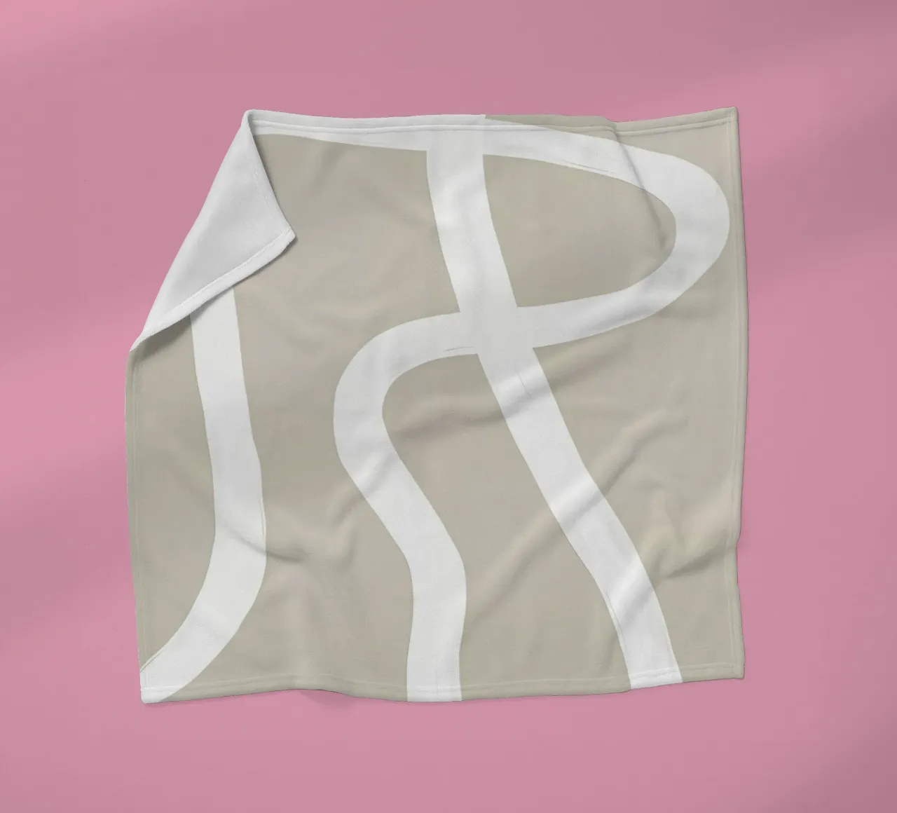 Curves fleece blanket by Manhmai