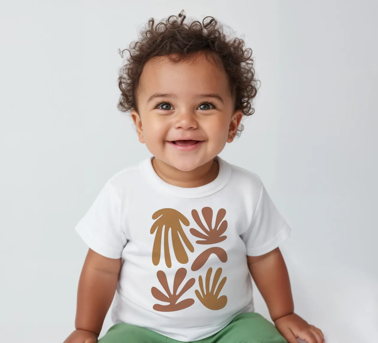 Boho Minimalist Leaves – Soft Pastel Botanical Design maglietta neonato da Soleil Basque