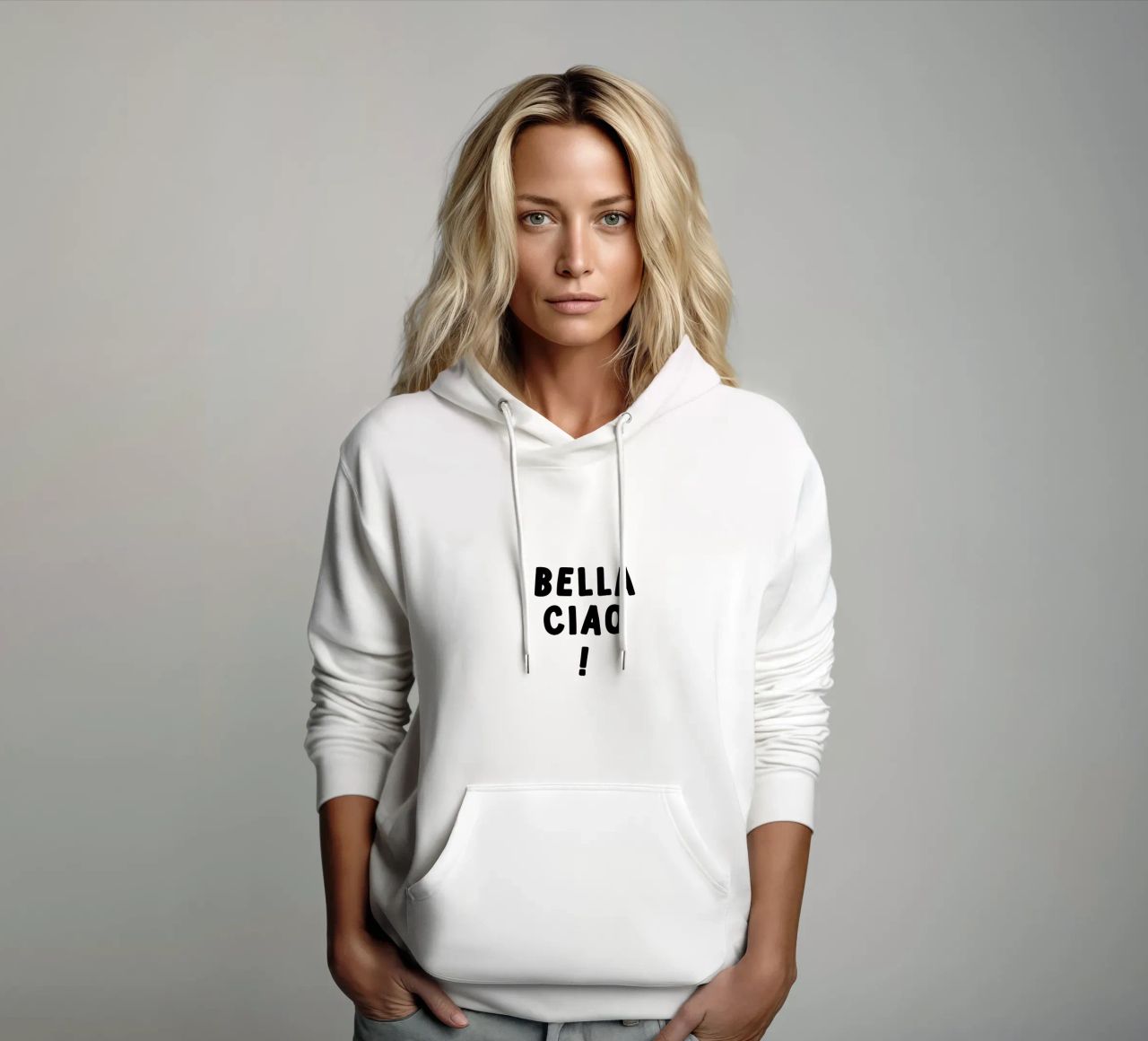 Bella Ciao felpa con cappuccio da YV TYPOGRAPHY