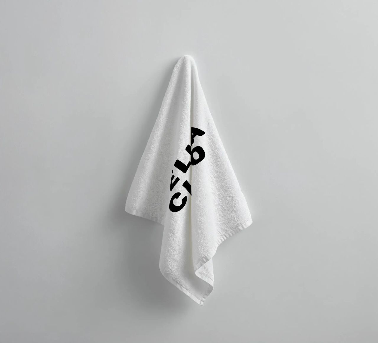 Bella Ciao asciugamano da bagno da YV TYPOGRAPHY