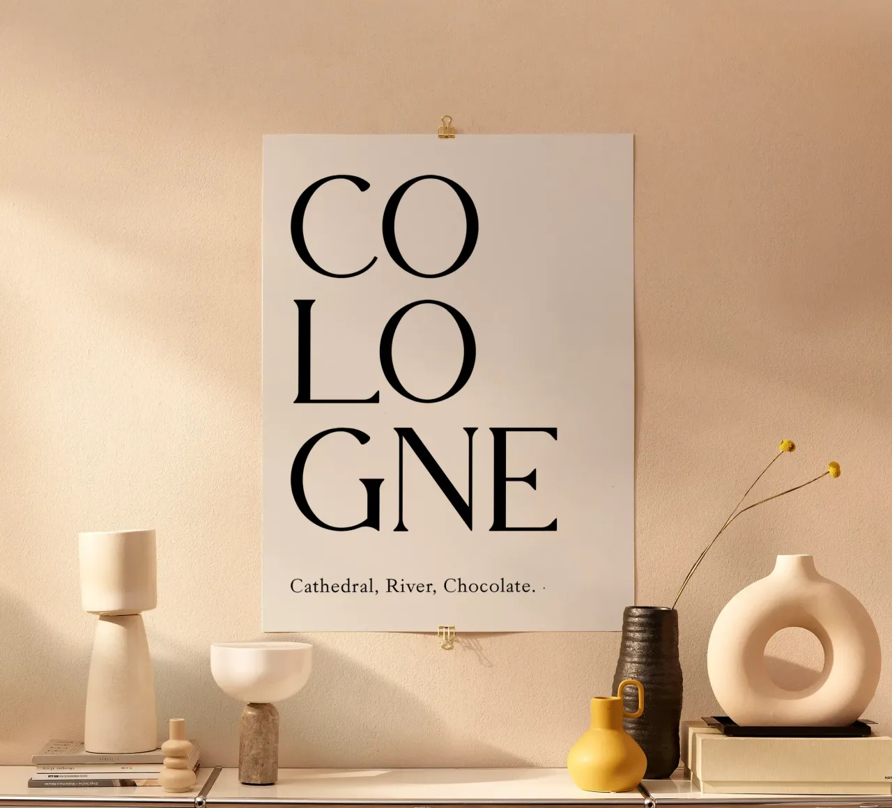 Tipografia Colonia poster con telaio in plastica da YV TYPOGRAPHY