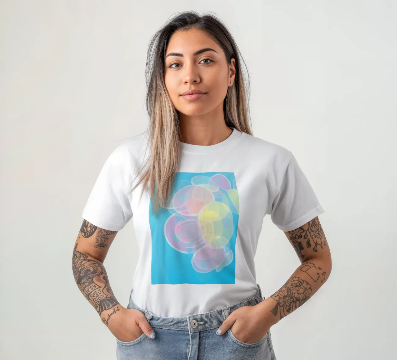 Abstrakte bunte pastellfarbene Kreise oder Seifenblasen T-Shirt von Something for you