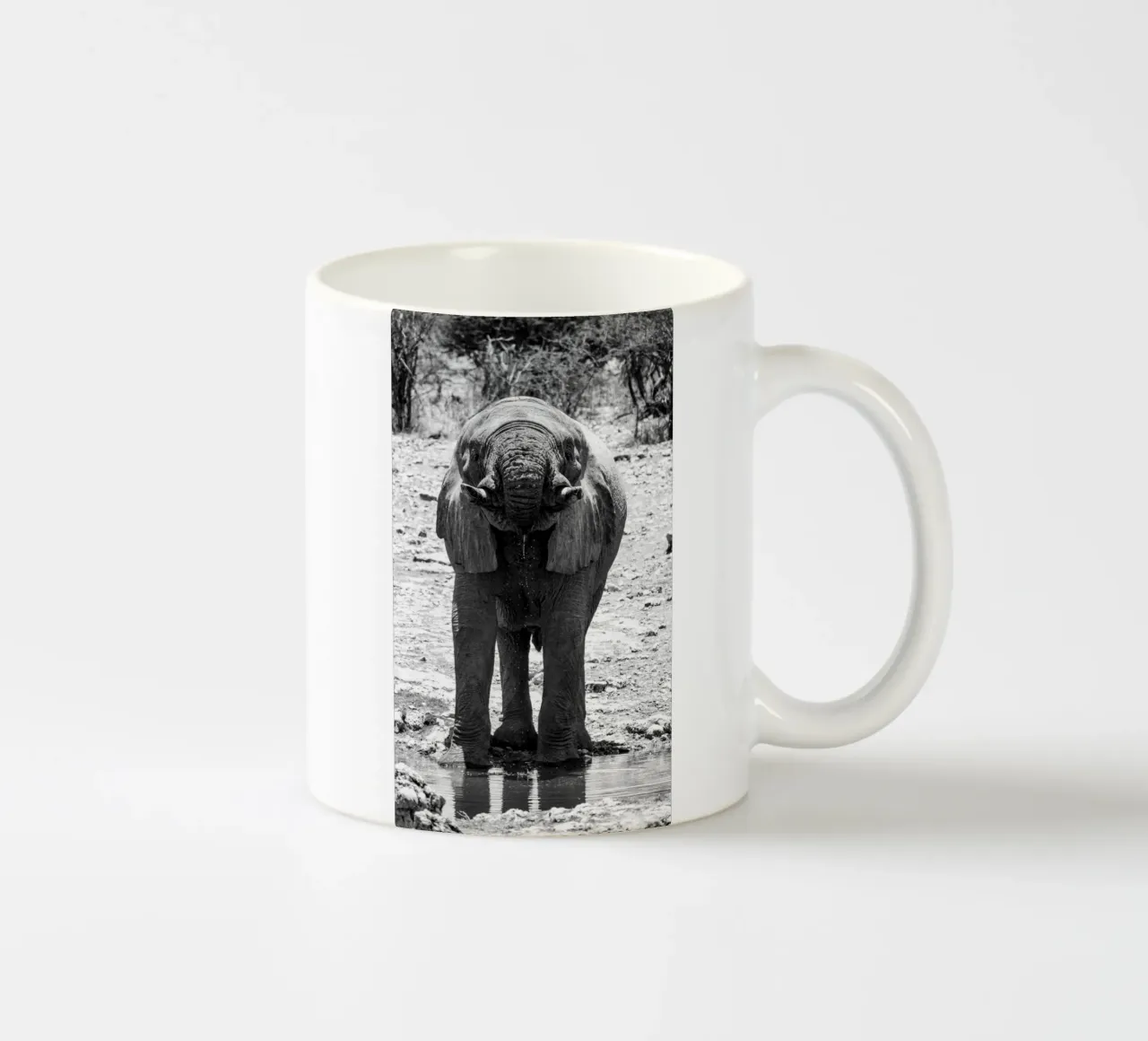 Namibian Elephant tazza in ceramica da FarbFunken