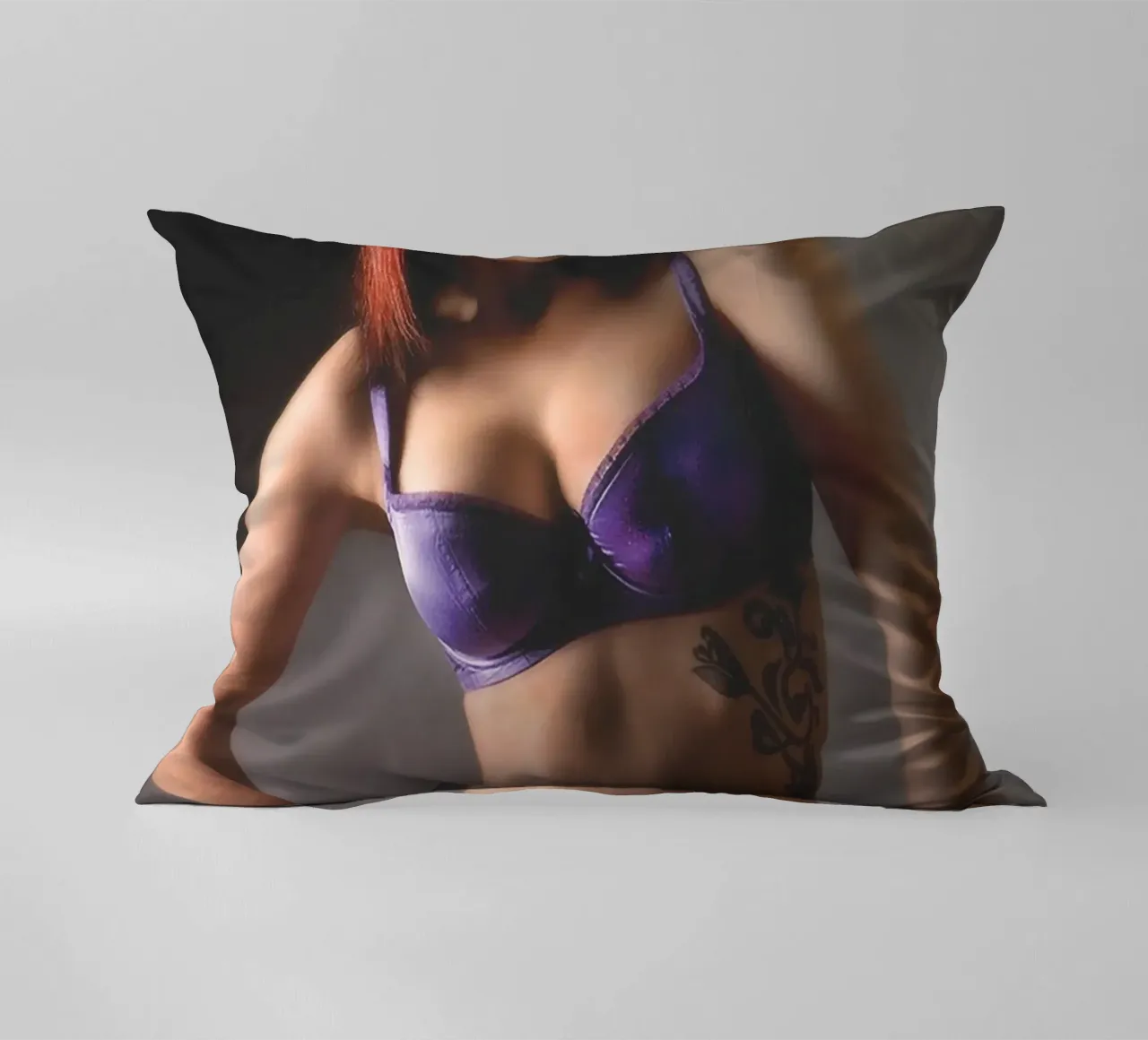 EDV in Purple cuscino da Dave Hare Photography
