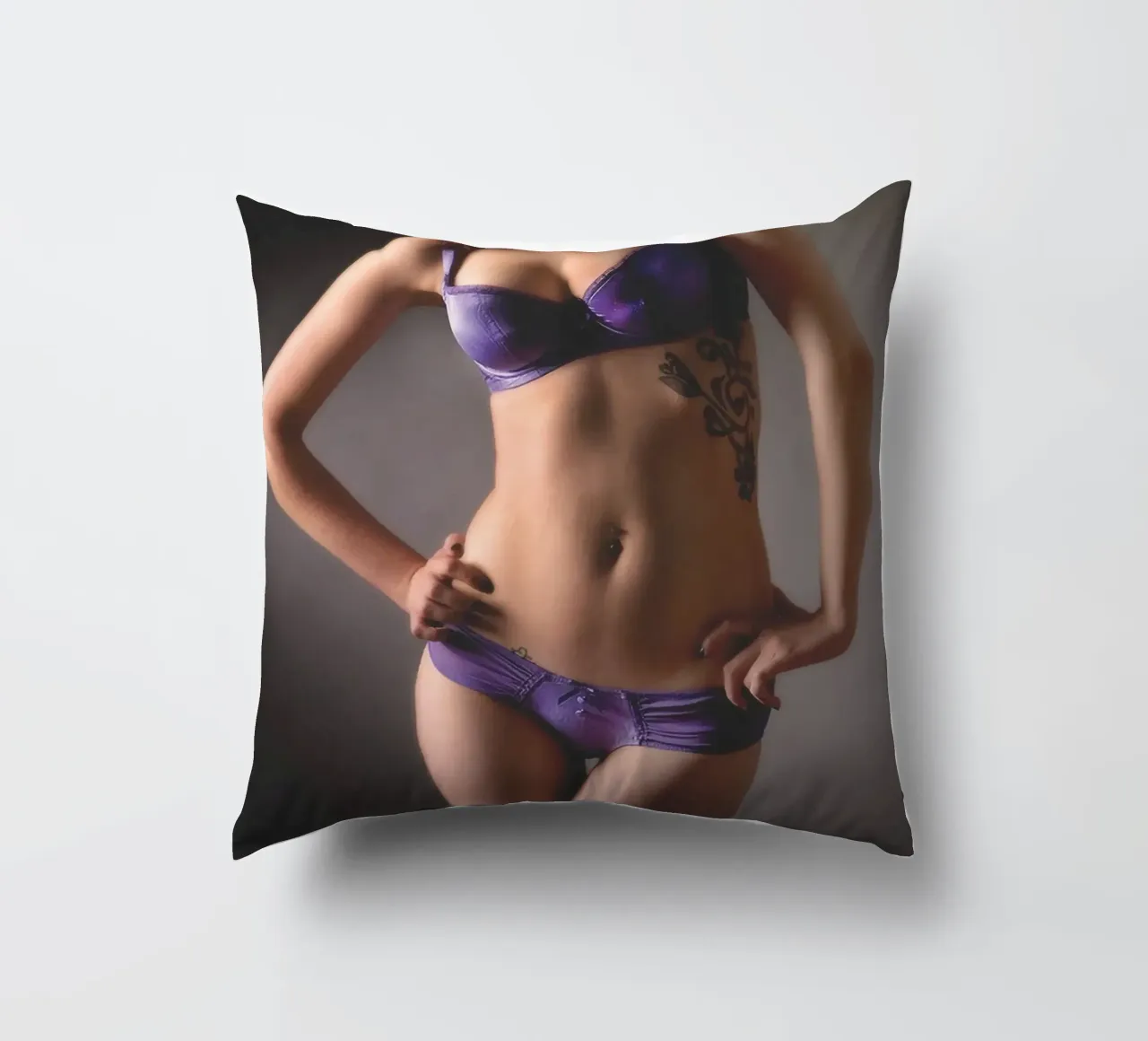 EDV in Purple cuscino da Dave Hare Photography