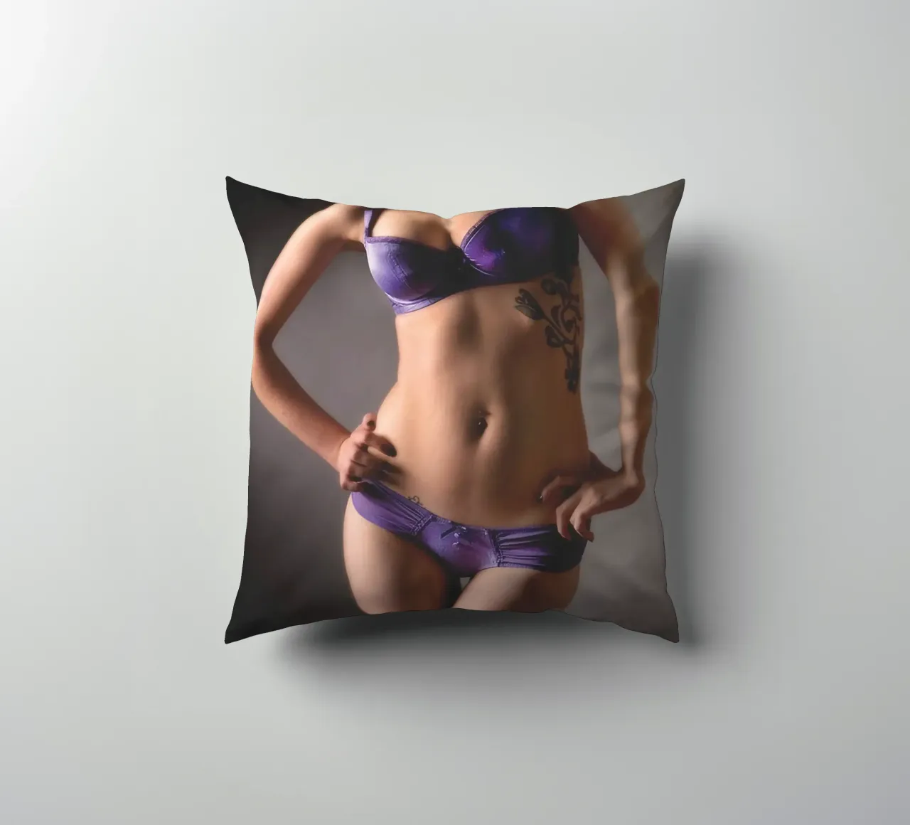 EDV in Purple cuscino da Dave Hare Photography