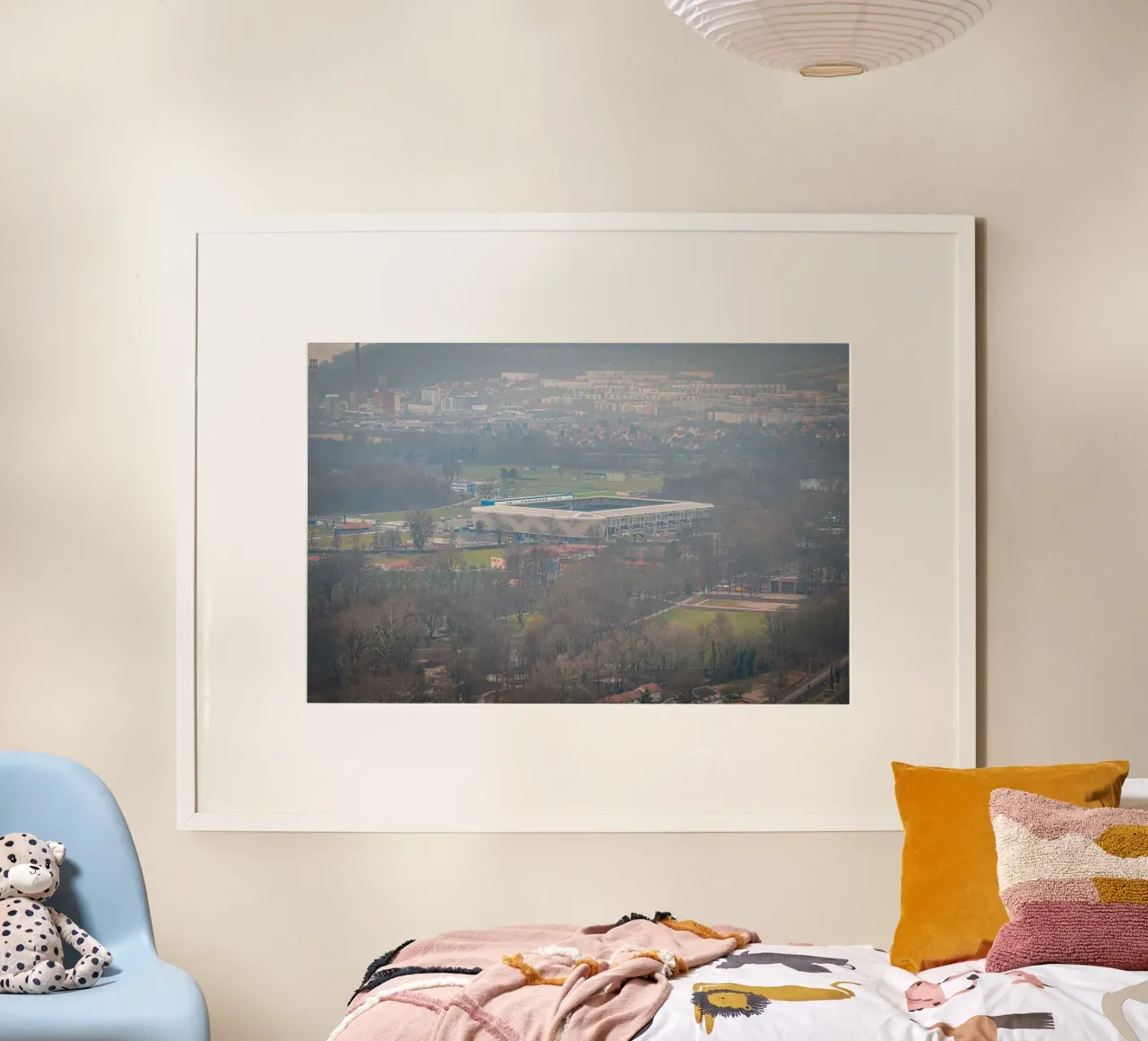 Ad Hoc Arena all'Ernst-Abbe-Sportfeld di Jena nella nebbia carta hahnemühle da Marcus Beckert | Fotografie