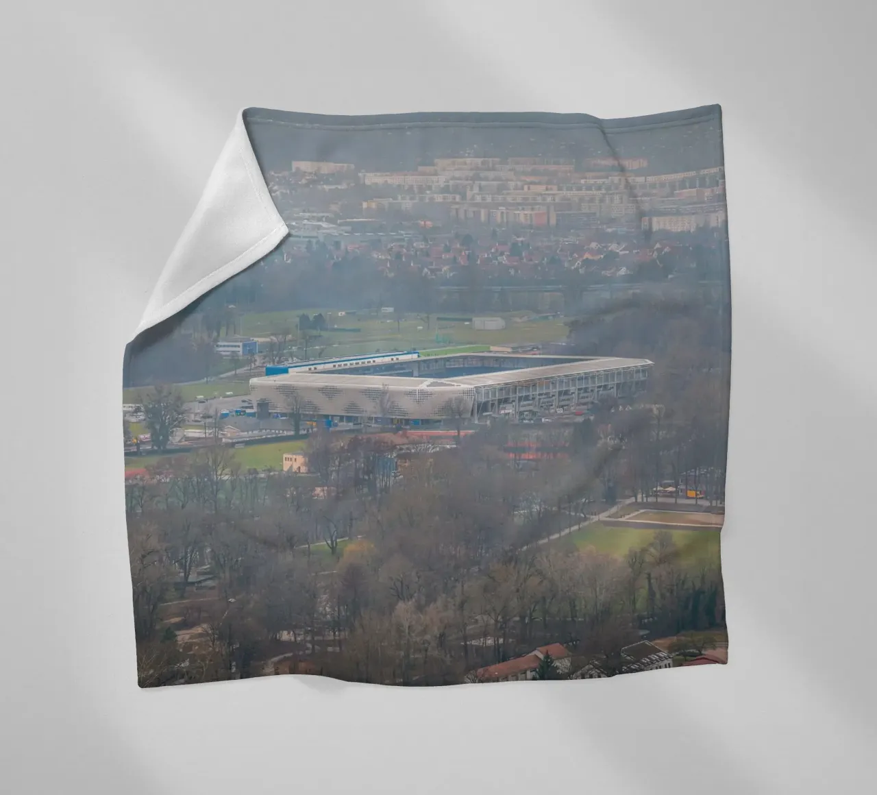 Ad Hoc Arena at the Ernst-Abbe-Sportfeld in Jena in the fog fleece blanket by Marcus Beckert | Fotografie