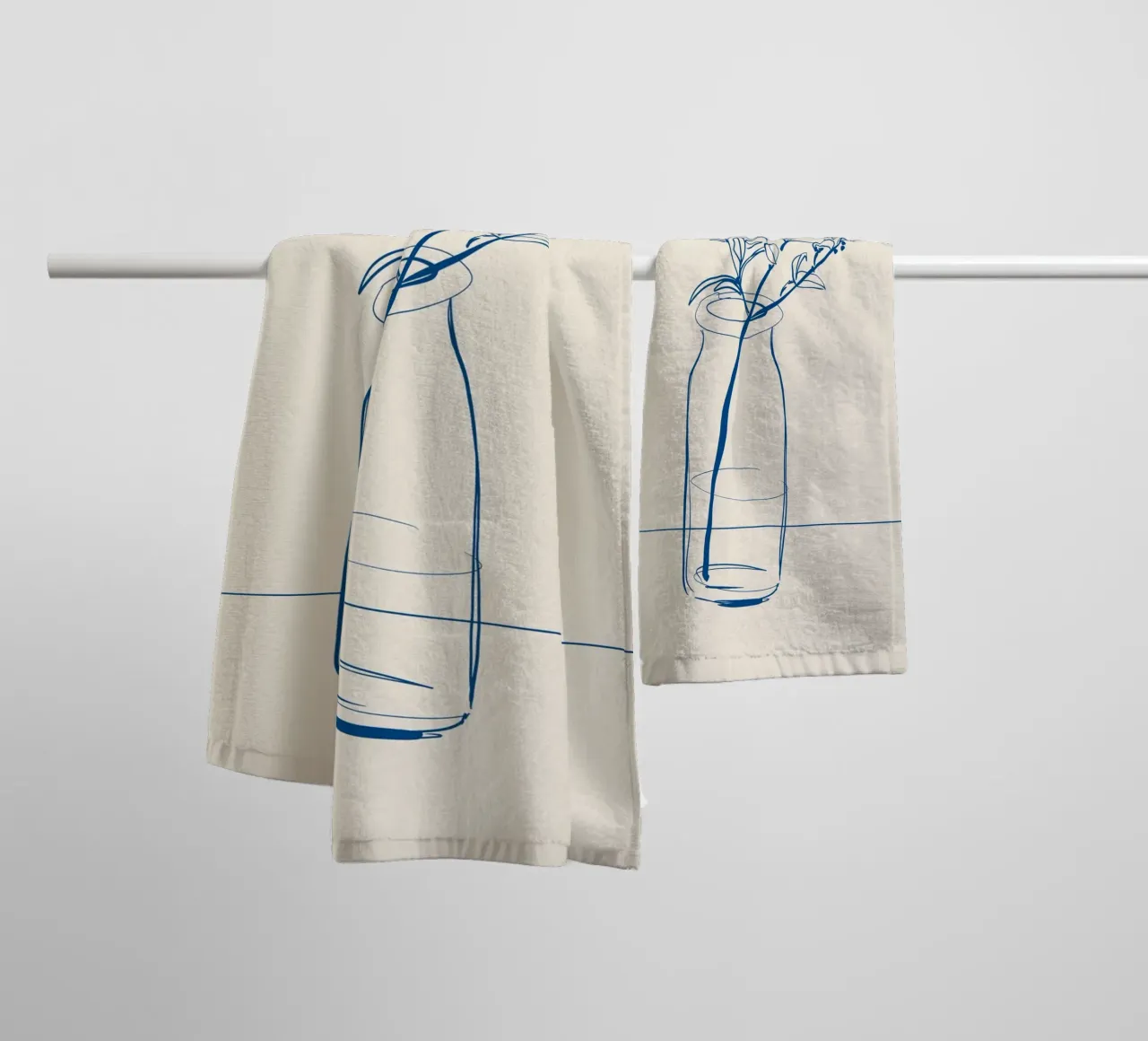 Dessin au trait de fleurs 14 serviette de bain de LeaDArt