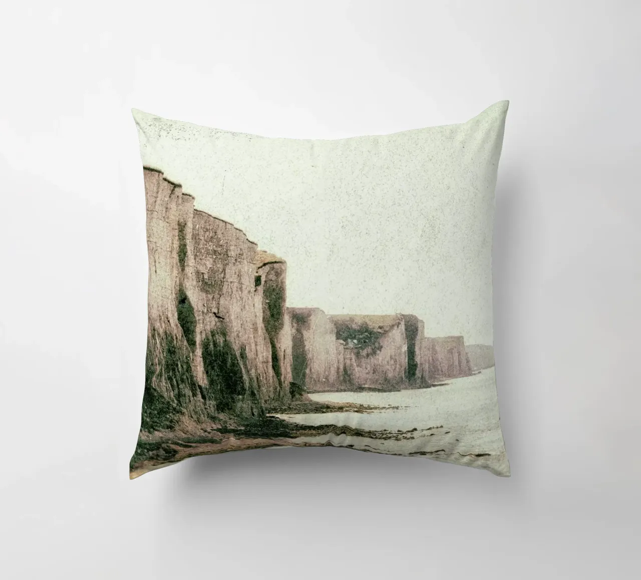 The Cliffs cuscino da JaySan Studio