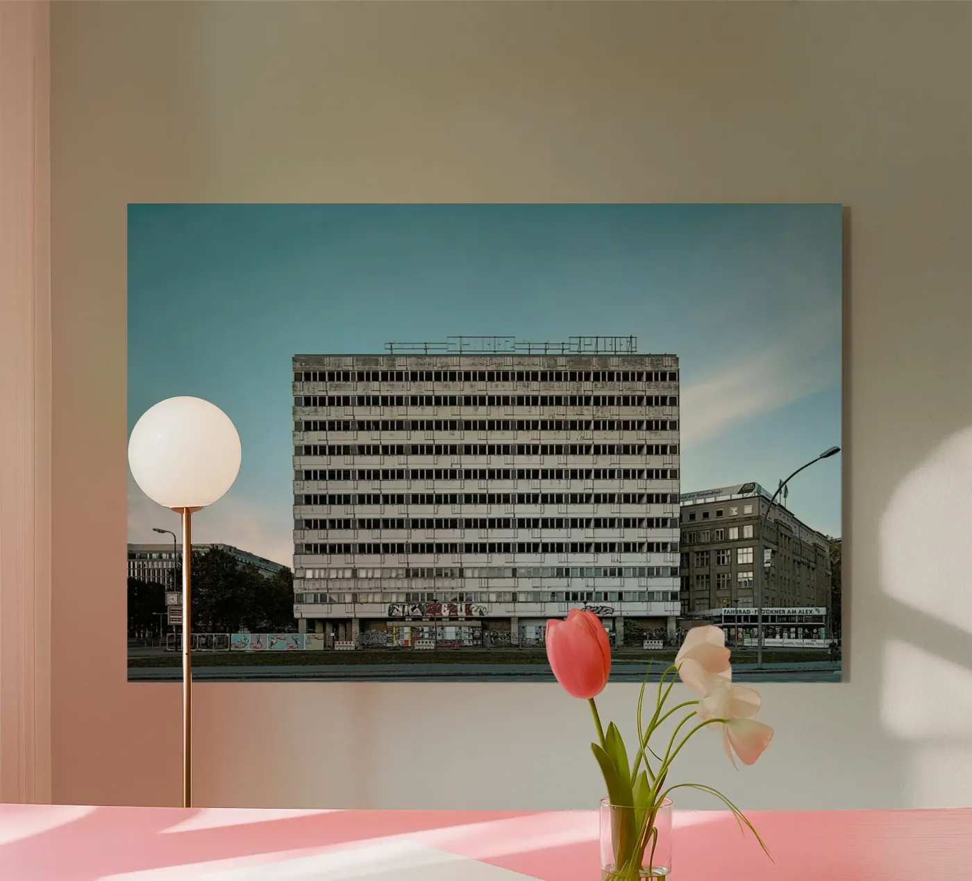 Haus der Statistik plexiglass da Michael Belhadi